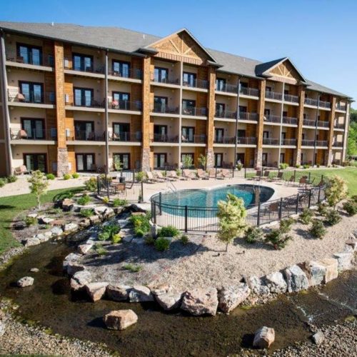 Lodging in Lake of the Ozarks | Old Kinderhook Lodge & Golf Resort